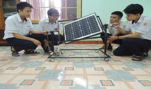Học sinh trường Quốc học Huế chiến thắng tại cuộc thi sáng tạo cấp quốc gia