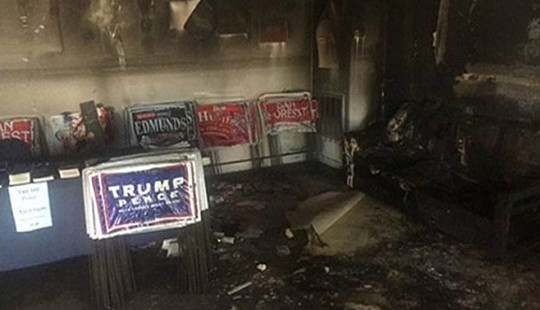 Văn phòng đảng Cộng hòa bị phóng hỏa, ông Trump nghi cho bà Clinton?
