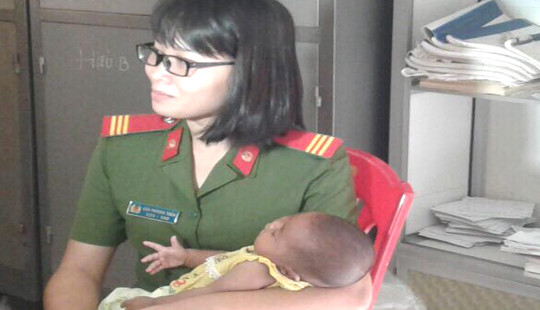 Đưa cháu bé bị bắt cóc vào nuôi dưỡng tại Trung tâm Công tác xã hội Nghệ An