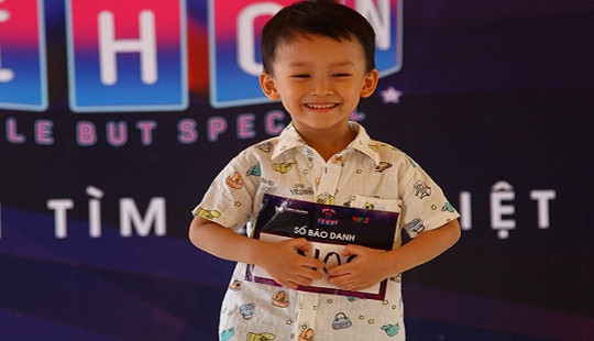Lộ diện "thần đồng" bolero 4 tuổi gây sốt ở Biệt đội tài năng tí hon