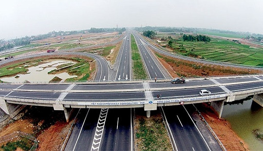 Xây dựng 3 phương án cho dự án đường cao tốc Bắc - Nam