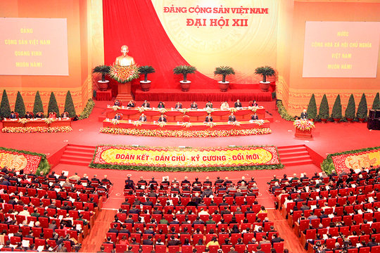 Ngăn chặn, đẩy lùi suy thoái  tư tưởng chính trị, đạo đức, lối sống