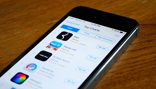 Tràn lan ứng dụng giả mạo trên App Store dịp mua sắm
