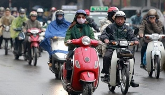 Thủ đô Hà Nội mưa rét, nhiệt độ thấp nhất 15 độ C