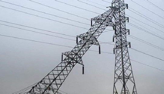 Hải Phòng: Cột điện cao thế 220 kV bất ngờ bị đổ