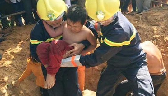 Quảng Nam: Cứu bé trai 7 tuổi rơi xuống hố móng cột điện