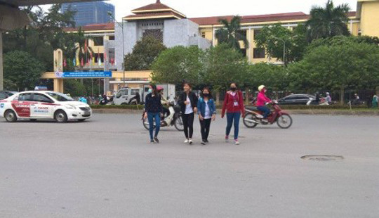 Xử phạt người đi bộ vi phạm luật giao thông: Đầu voi đuôi chuột?