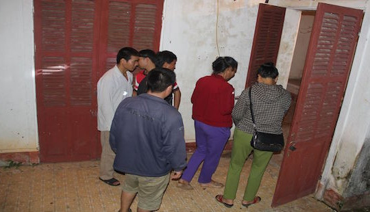 Nghệ An: Đi uống rượu về, chồng bị vợ đâm tử vong