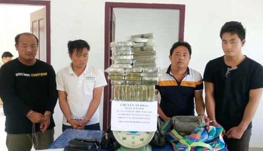 Thưởng cho Ban chuyên án phá đường dây ma túy xuyên quốc gia