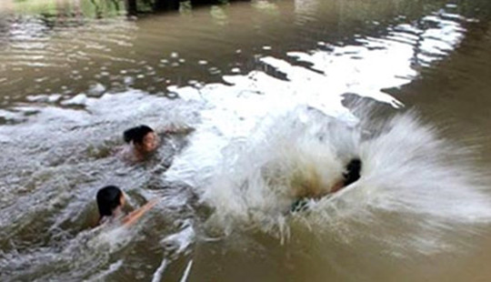 Lâm Đồng: 3 nữ sinh đuối nước khi đi chơi hồ