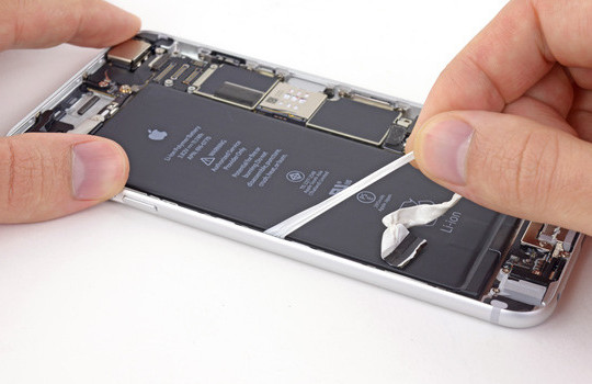 Cách nhận biết iPhone 6s có trong danh sách sửa pin miễn phí
