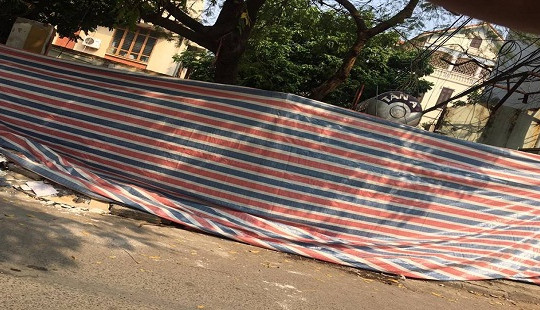 Hà Nội: Sập tường trường mầm non, hai người thương vong