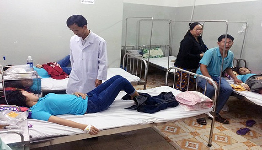 TP.HCM: Hơn 20 công nhân nhập viện nghi ngộ độc thực phẩm