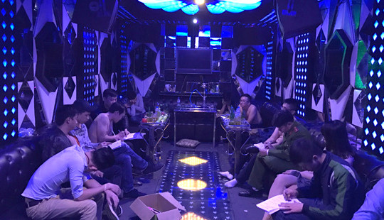 Hải Phòng: Thu giữ lượng lớn chất gây nghiện tại quán karaoke Sao 188
