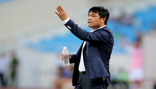 Hậu AFF Suzuki Cup 2016: HLV Hữu Thắng nên đi hay ở?