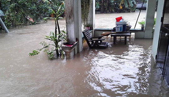 Bình Định, Quảng Ngãi lại chìm trong biển nước