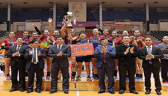 Bóng chuyền nữ VietinBank đăng quang “ngôi hậu”