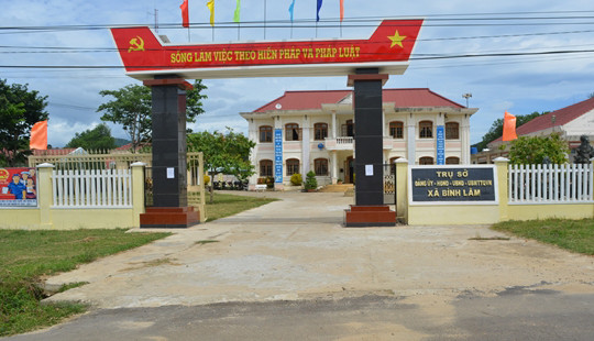 “Quan xã rớt chức” vì “ăn chia” tiền làm đường bê tông
