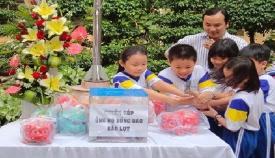 Bộ GD&ĐT kêu gọi ủng hộ 1 ngày lương cho thầy trò vùng lũ