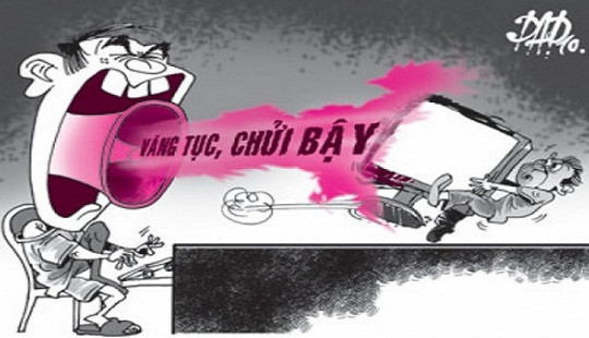 Công chức Hà Nội: Không mặc váy ngắn, không xăm hình