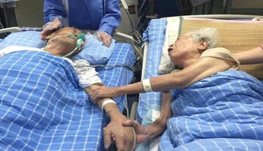Cảm động chuyện tình của ông bà cụ U90 những ngày cuối cuộc đời
