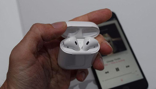 Cháy hàng, Apple thúc đẩy hoạt động sản xuất tai nghe AirPods