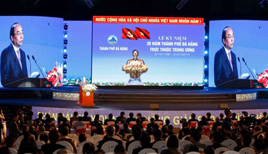 Thủ tướng: Đà Nẵng cần nghĩ lớn để vươn ra cạnh tranh toàn cầu
