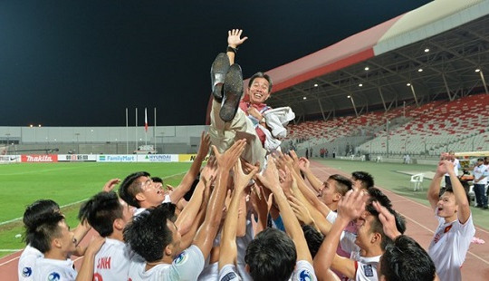 Năm mới 2017: U19 Việt Nam được FIFA ca ngợi