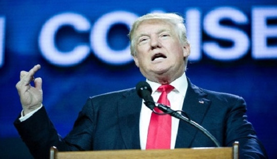 "Nội chiến" bùng nổ trong phiên họp đầu Quốc hội Mỹ khóa mới vì Obamacare