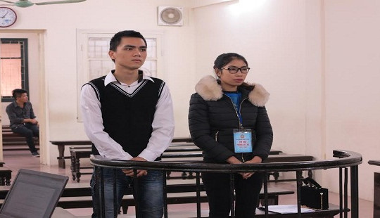 Đưa người ra nước ngoài, đôi nam nữ lính án