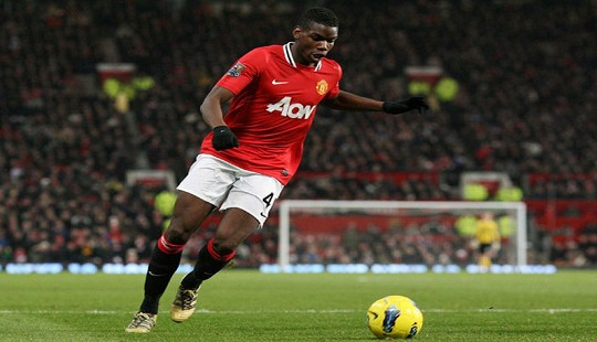 Derby nước Anh: Mourinho và “chìa khóa vàng” Pogba