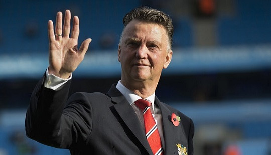 Cựu HLV Man Utd về hưu