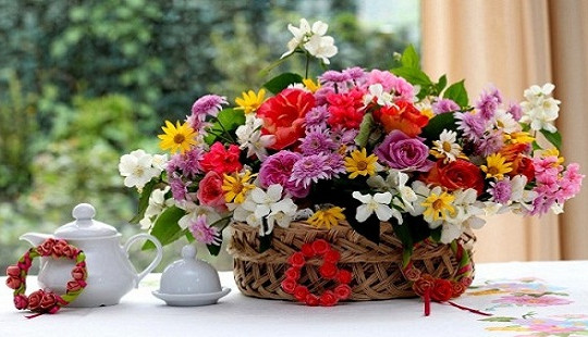Cách giữ hoa tươi lâu trong ngày tết