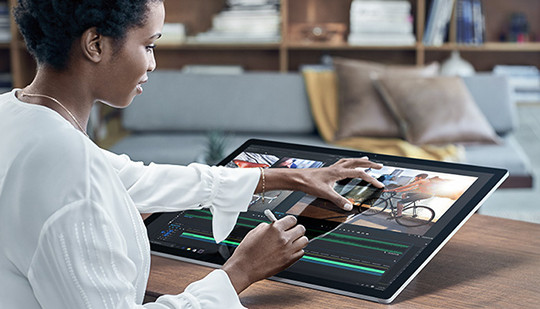 Microsoft tiếp tục xâm nhập thị trường cao cấp của Apple