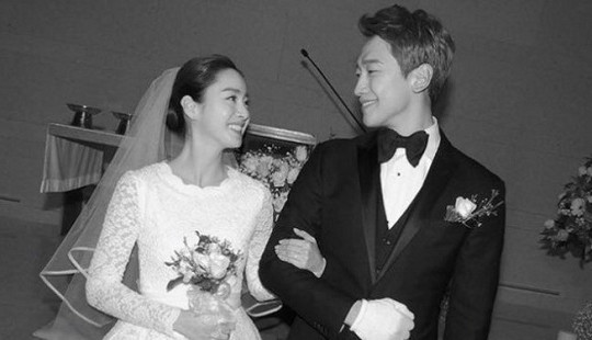 Hình ảnh mới nhất của vợ chồng Bi Rain và Kim Tae Hee