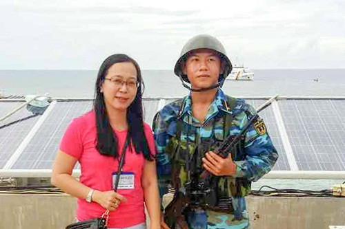 Gặp nữ Chánh án trên chuyến tàu ra Trường Sa