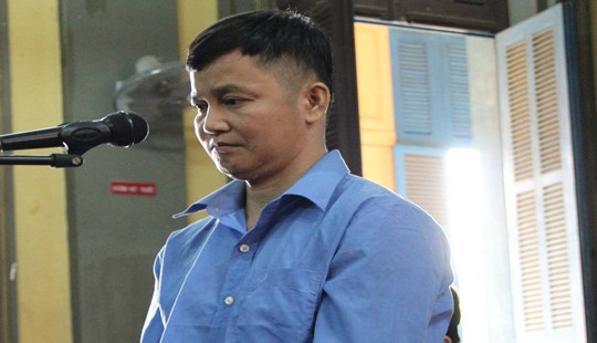 Cha bỏ thuốc chuột vào nước ngọt đầu độc 2 đứa con