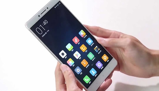Xiaomi Mi Max 2 tự hào cung cấp màn hình 6,44 inch, RAM 6 GB