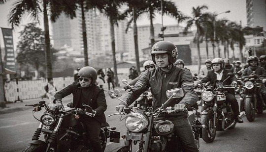 MC Vũ Anh Tuấn cùng 160 biker diễu hành tưởng nhớ Trần Lập
