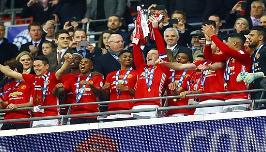 Ibrahimovic giúp Mourinho đoạt League Cup cùng Man Utd