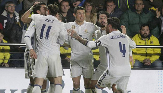 Real Madrid vất vả ngược dòng thắng Villarreal 3-2