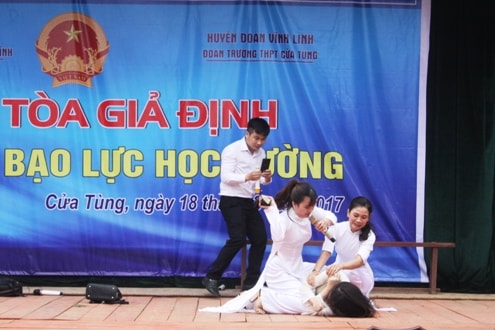 Phiên tòa giả định tuyên truyền phòng, chống bạo lực học đường
