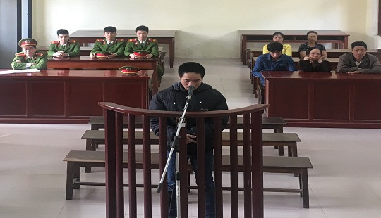 Xâm phạm tình dục bé gái 3 tuổi, lĩnh án 9 năm tù