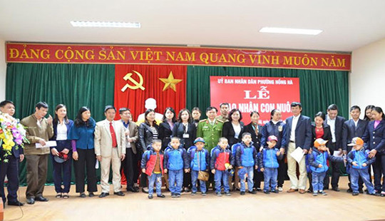 8 cháu bé bị bán sang Trung Quốc bắt đầu cuộc sống với gia đình mới