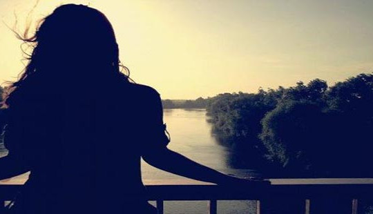 Bố mẹ cần làm gì khi con mắc phải bệnh trầm cảm