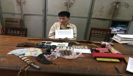 Tự chế súng đạn và mìn để buôn ma túy