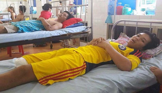 Bộ Y tế yêu cầu xác minh vụ thanh niên 16 tuổi bị cắt chân oan sau ngã xe