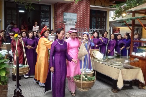 Khai trương Bảo tàng nghệ thuật thêu XQ đầu tiên tại Huế