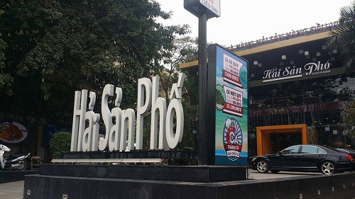 Đất bãi xe biến thành nhà hàng: Quận Ba Đình “nhắm mắt, bịt tai” trước sai phạm