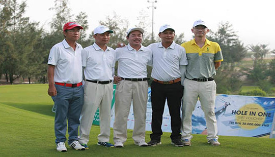 Giải Biscom Golf Tournament 2017 chào sân với gần 700 gôn thủ tham gia tranh tài